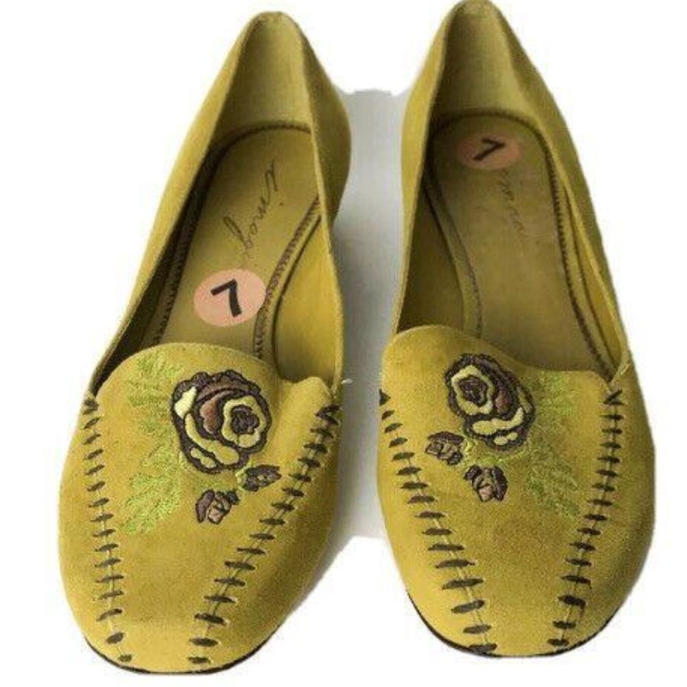EUC Imagine By Vince Camuto Mustard Floral Loafer Size 7B